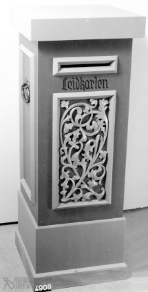 Leidkarten-Einwurf